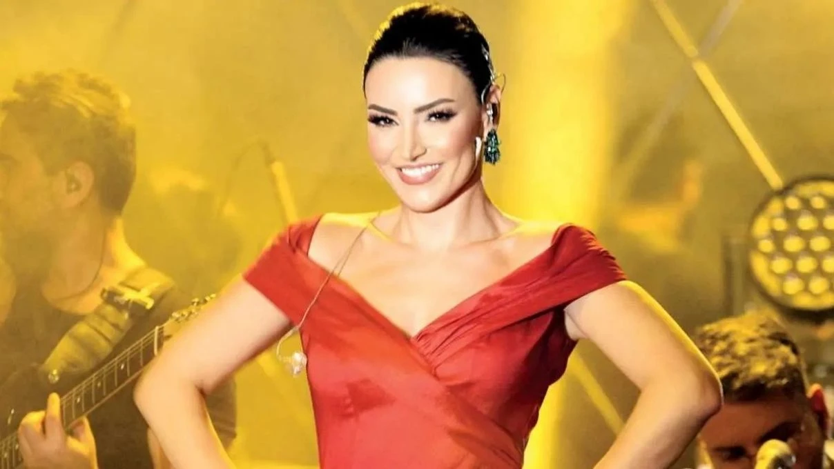 Sevcan Orhan ile Coşku Dolu Bir Halk Konseri