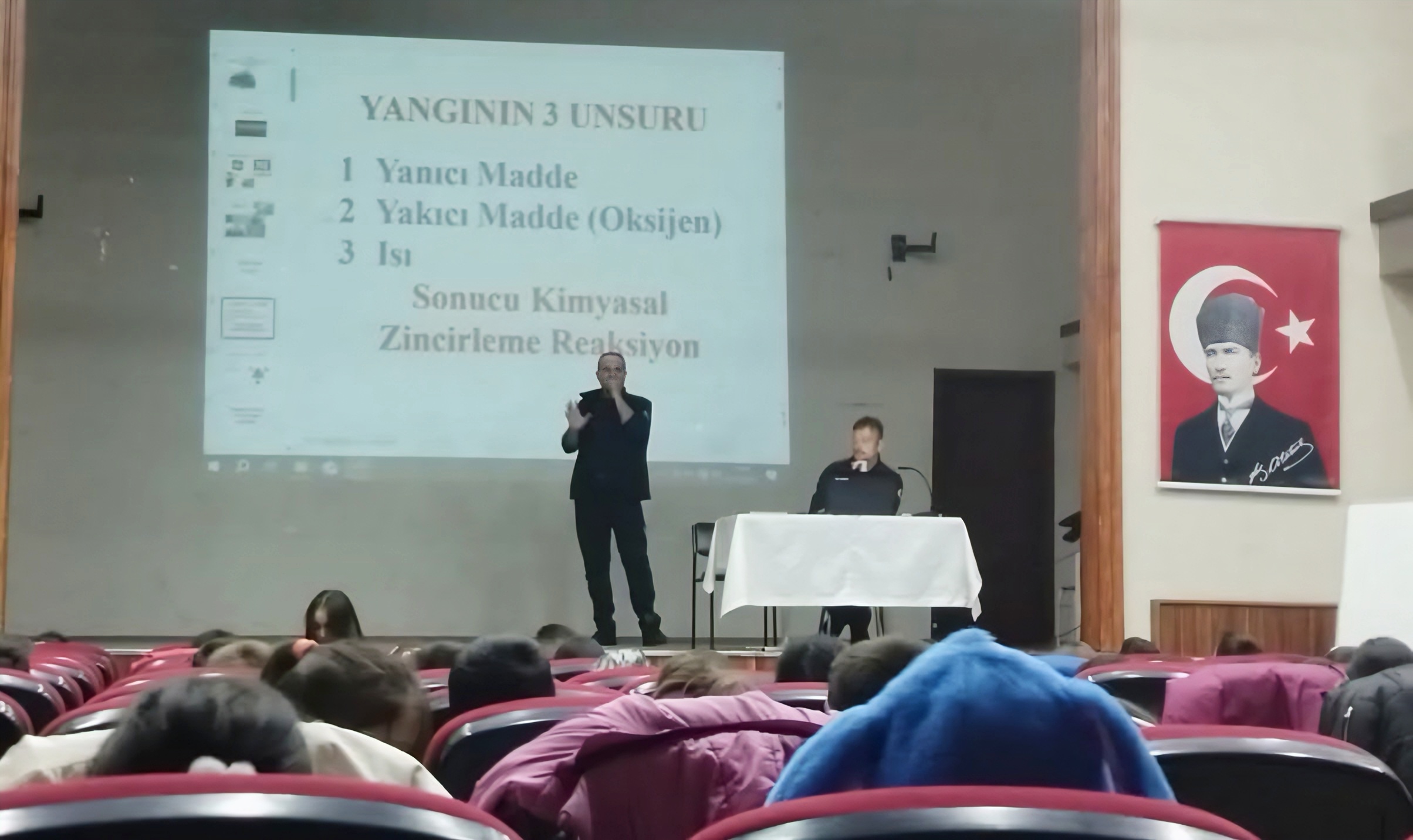 Devrek’te Öğrencilere Temel Yangın Eğitimi Verildi